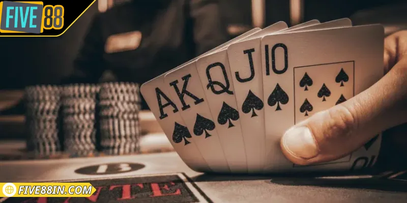 Vài nét khái quát về game bài trực tuyến Poker FIVE88